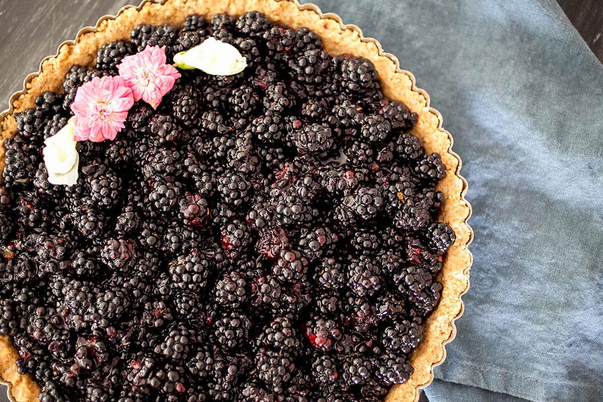 Fresh Blackberry Tart + Walnut Spelt Crust_3_Gold&Thyme
