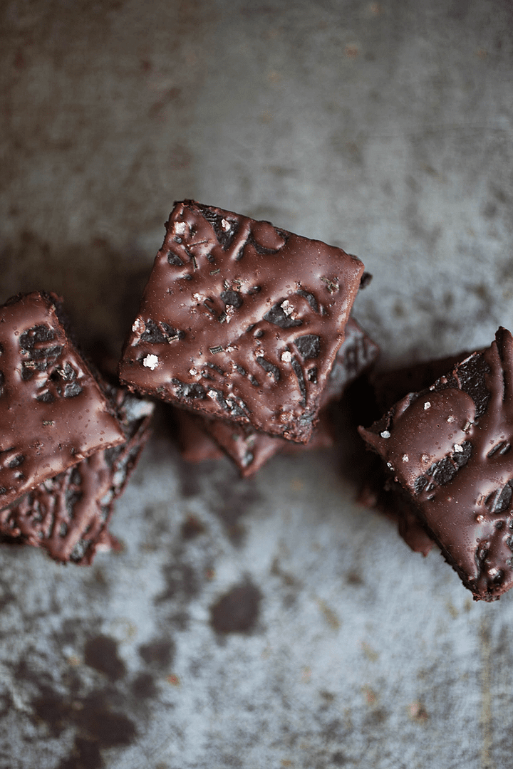 Spiced Rosemary Sea Salt Brownies_12_Gold&Thyme Spiced Rosemary Sea Salt Brownies_12_Gold&Thyme