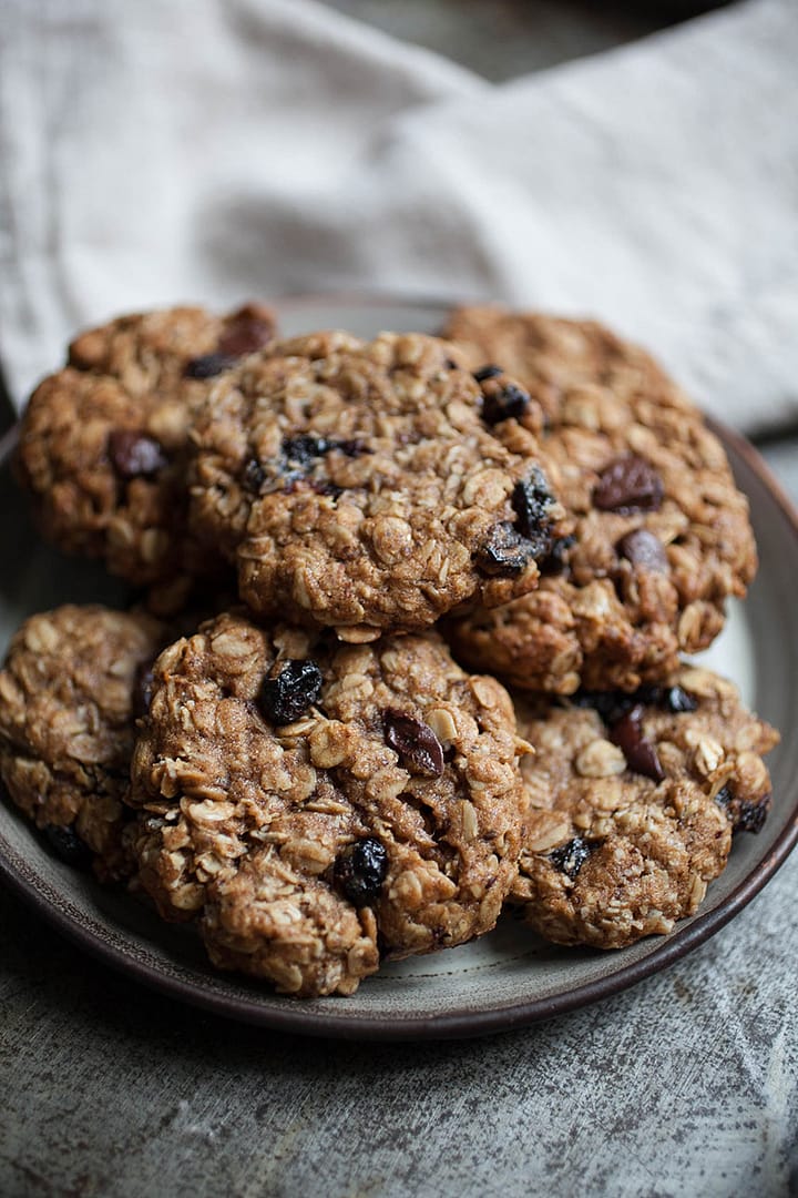 Chocolate Cherry Oatmeal Cookies_2_Gold&Thyme