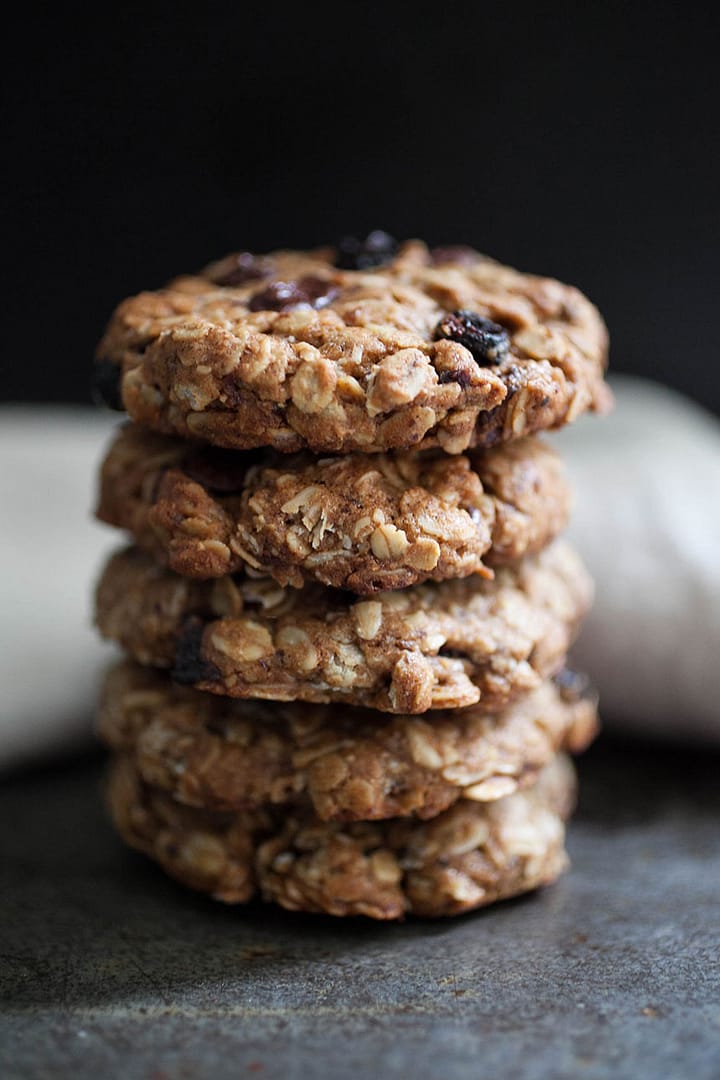 Chocolate Cherry Oatmeal Cookies_11_Gold&Thyme