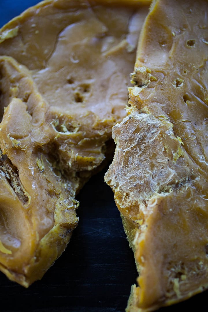 Sustainable Beeswax_5_Gold&Thyme Sustainable Beeswax_5_Gold&Thyme