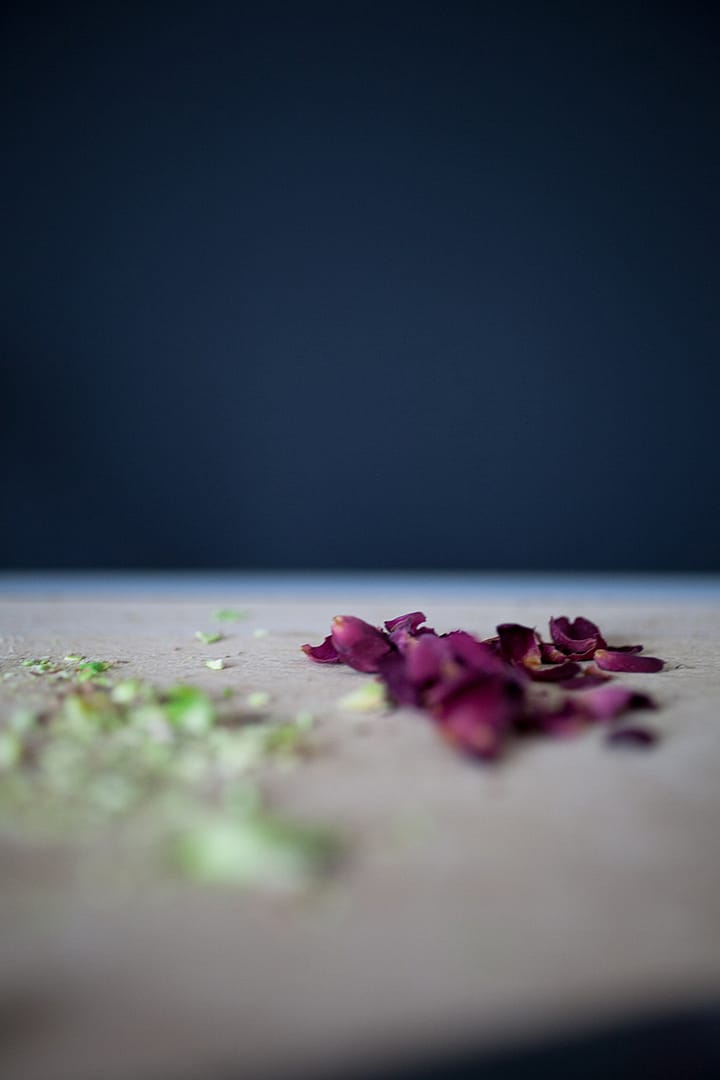 Rose & Pistachio Granola_2_Gold&Thyme