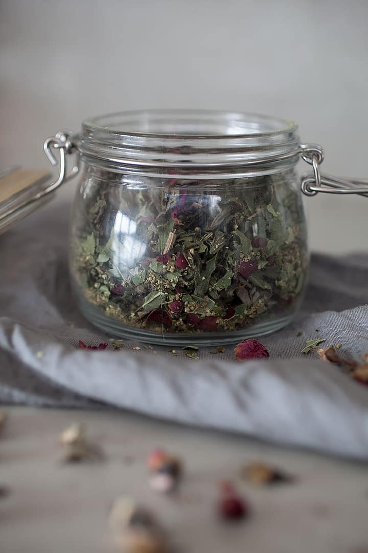 Meadowsweet Mint Spring Tea_6_Gold&Thyme Meadowsweet Mint Spring Tea_6_Gold&Thyme